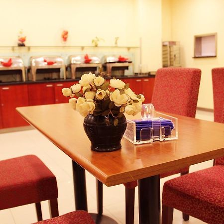 Gold Mine Express Hotel หนานหนิง ภายนอก รูปภาพ