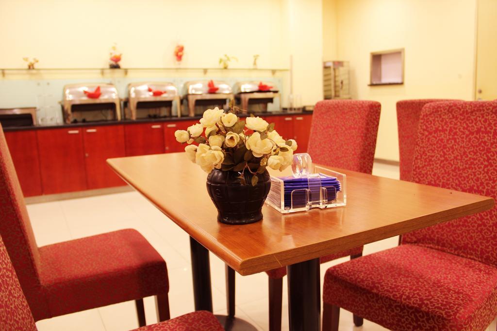 Gold Mine Express Hotel หนานหนิง ภายนอก รูปภาพ